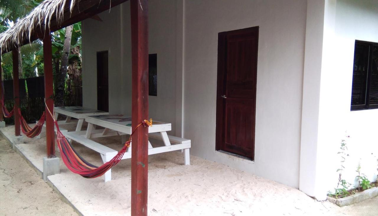 Butterfly House, Libertad, General Luna, Siargao, Filipinas Villa General Luna  Exterior photo